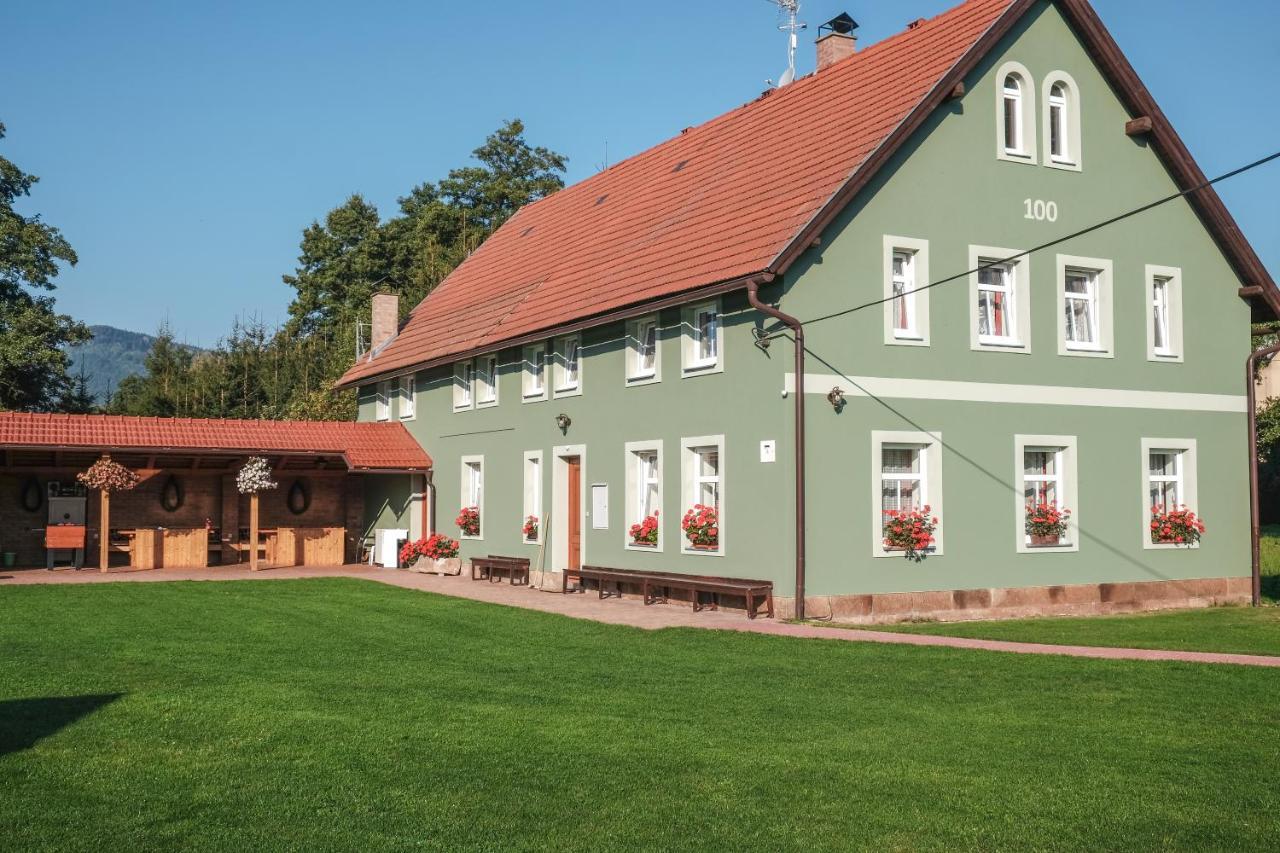 Stovka Bozanov Guest House Exterior photo