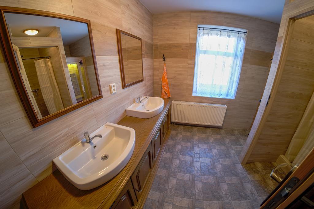 Stovka Bozanov Guest House Exterior photo